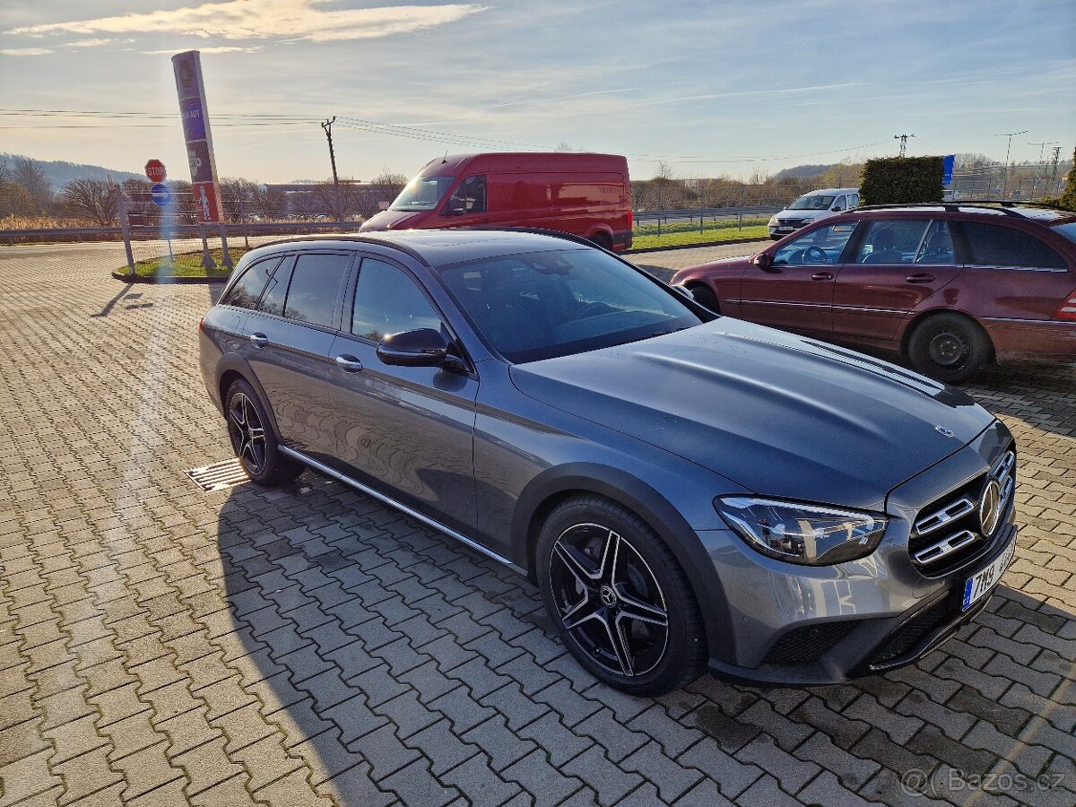 Mercedes-Benz E400D All-Terrain 2022 83 tis. km DPH - 7