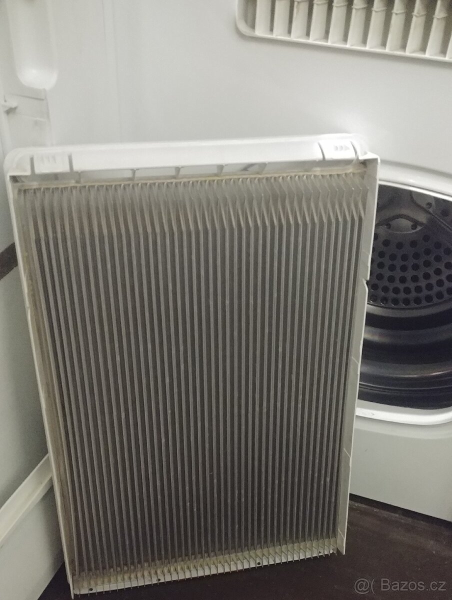 Kompaktní slim nástěnná sušička prádla AEG Lavatherm CE - 7