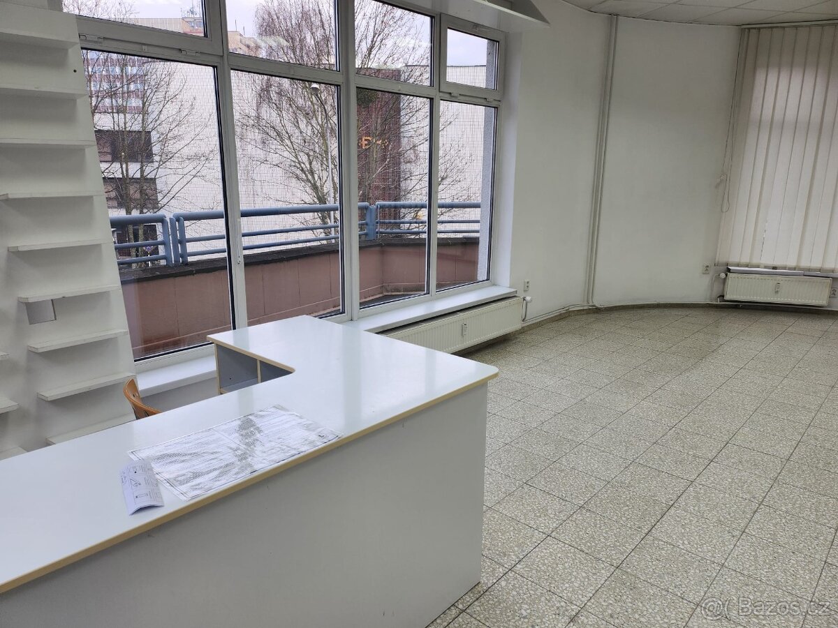 Pronájem obchodního prostoru 50m2 Vsetín - 7