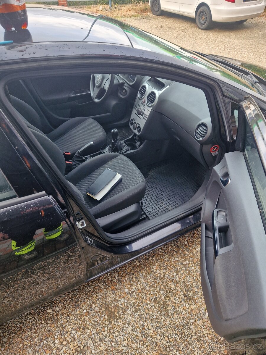 Opel Corsa 1.2 51kw 2011 - 7