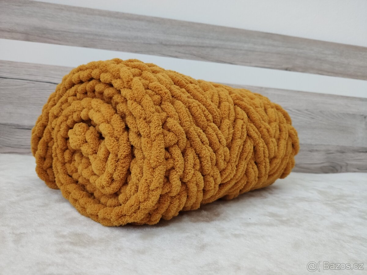 Pletená dětská deka hořčicová - 7