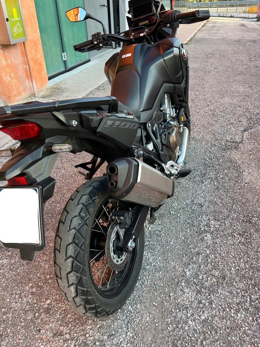 Honda CRF 1100 L Africa Twin (2023) stav nového, 16 tis.km - 7