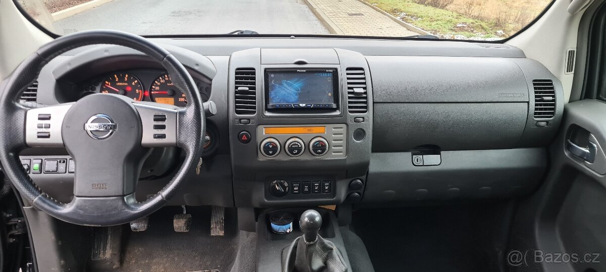 Nissan Navara D40 - 7
