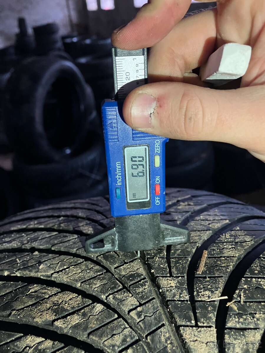 Sada celoroční GOODYEAR 4 SEASONS 255/55R19 - 7