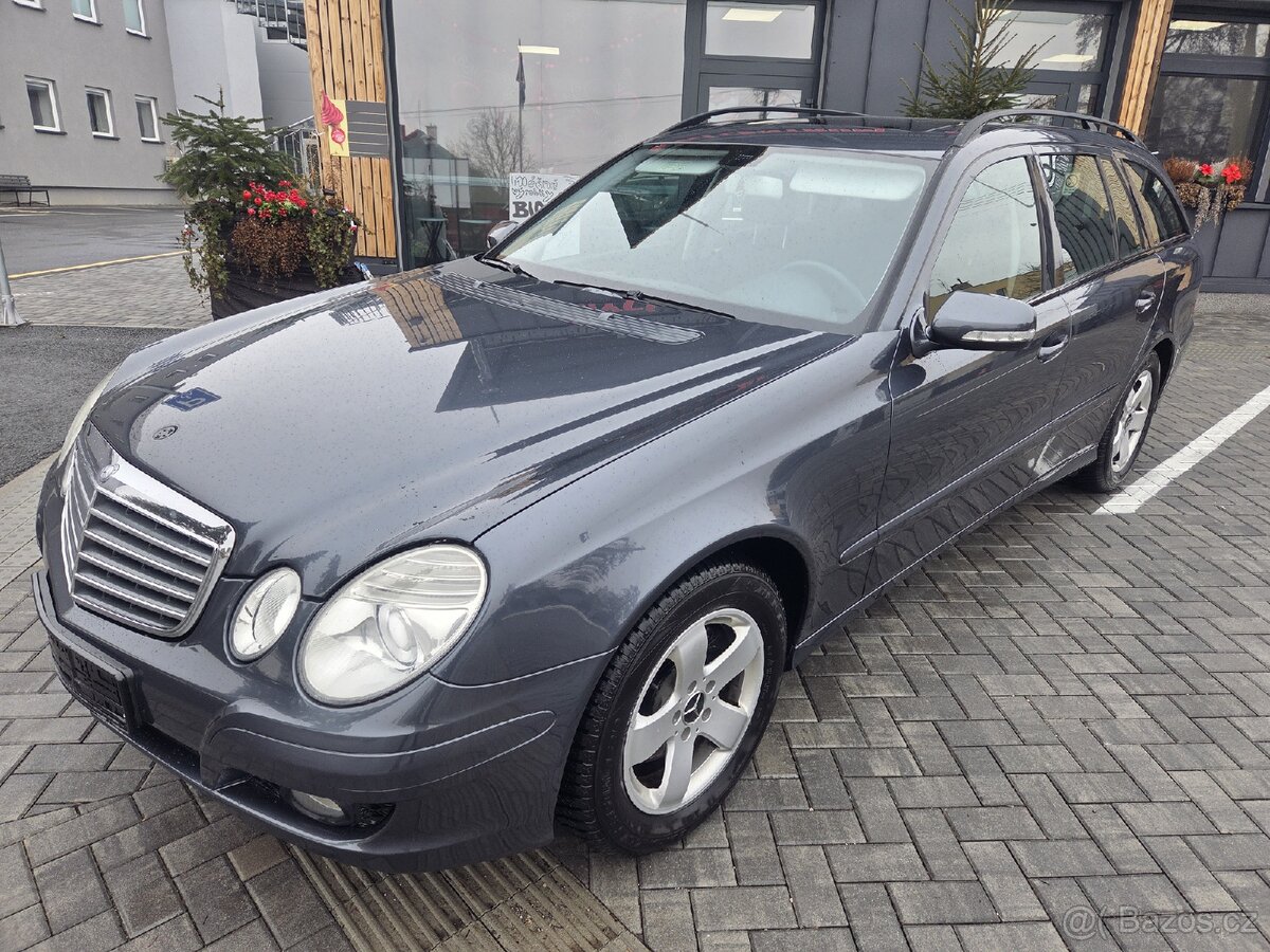 Mercedes Benz třída E280 cdi 4MATIC rok 2008 - 7