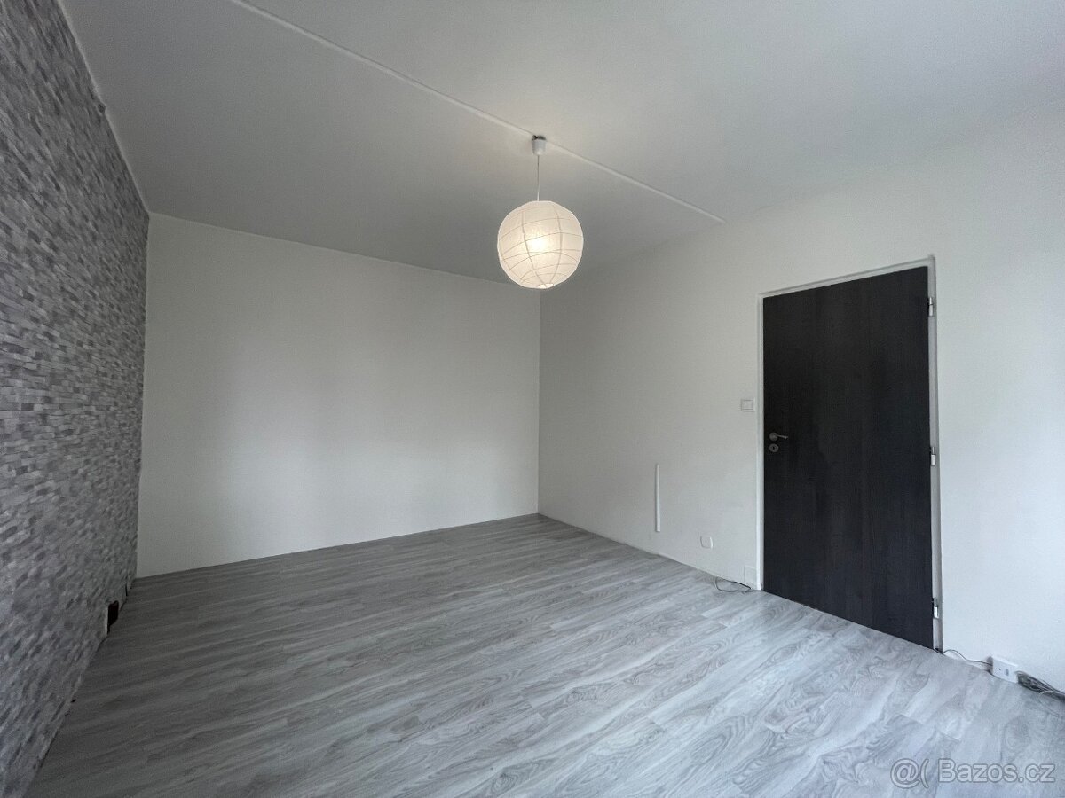 Byt 1+1, ul. Studentská, Jirkov - 7