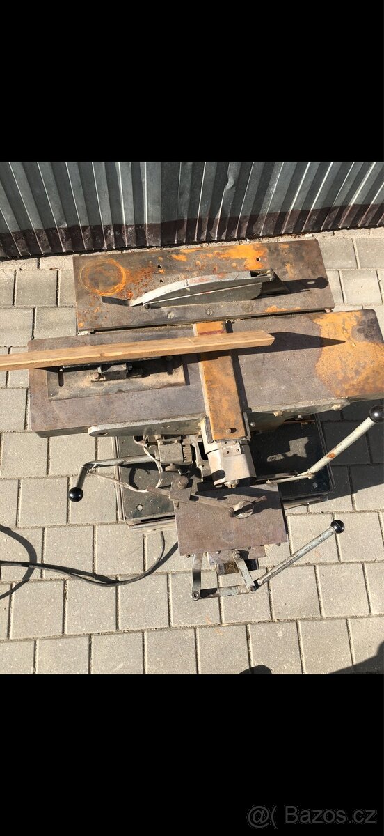 Kombinovaná litinová hoblovka, dlabačka, pila - 7