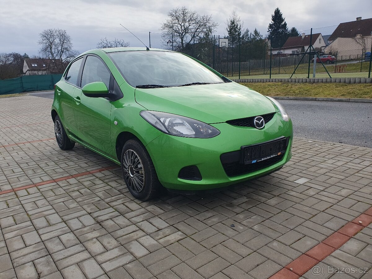 Mazda 2. 1.3i nová stk - 7