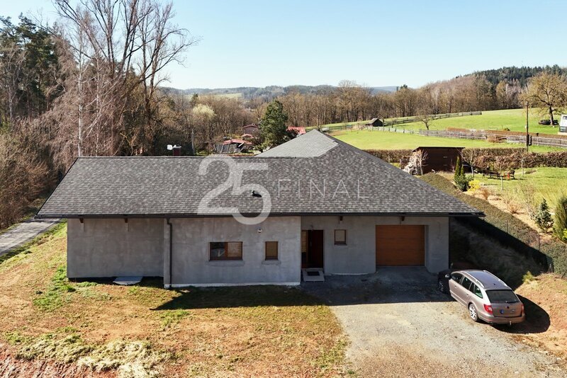 Prodej novostavby RD o dispozici 5+kk s garáží a se zahradou - 7