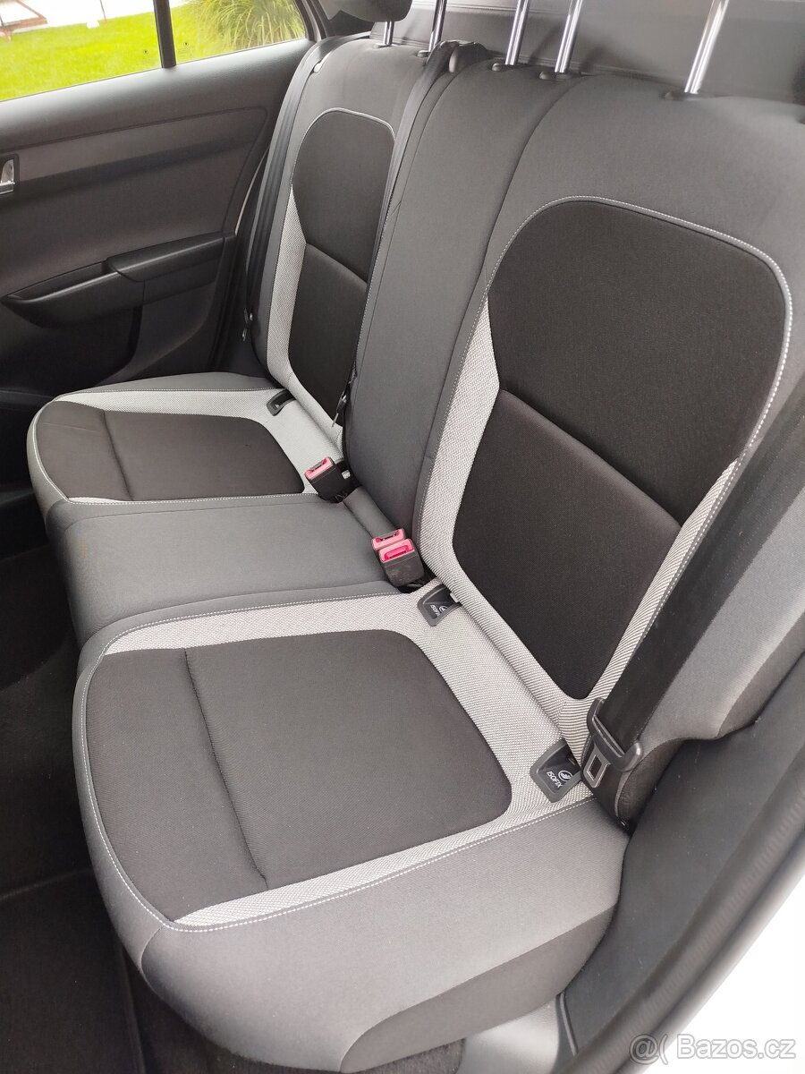 Škoda Fabia combi 3 Rok 2015, Najeto 167 000km - 7