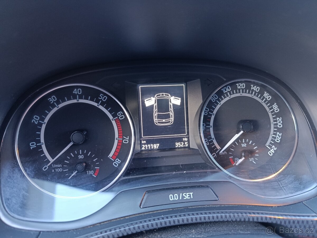 Škoda Fabia Monte Carlo 1.2 tsi 66kw - 7