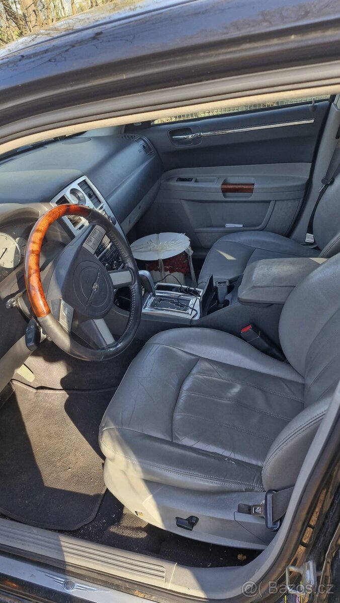 Chrysler 300C - 7