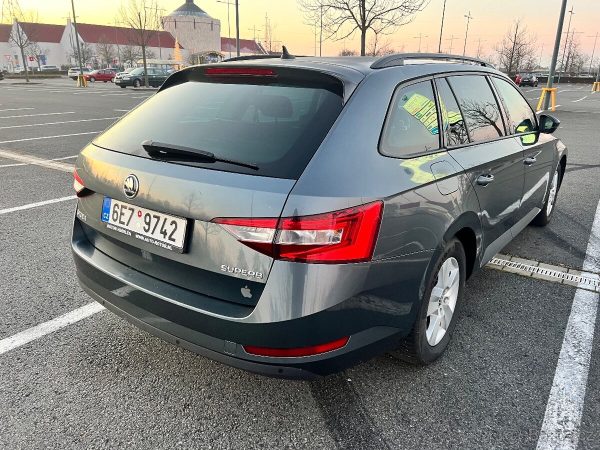 Škoda Superb 1.6 TDi GPS NAVI - 7