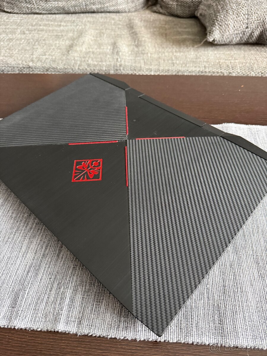 HP Omen 15,GTX 1050 4gb,I5 8300H - 7