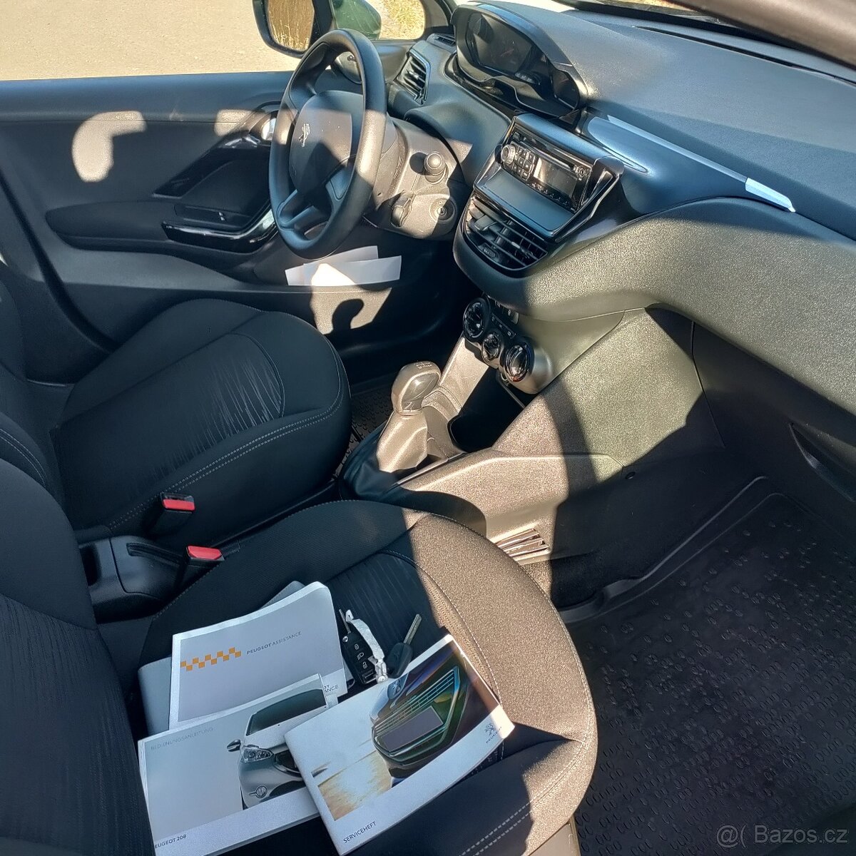 Peugeot 208, KRÁSNÝ,60TKM,1MAJ54L,SERVISKA - 7