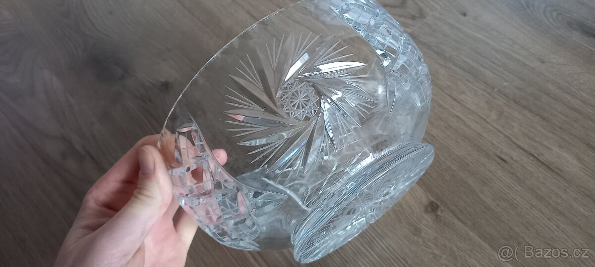 Broušené sklo mísy - 7