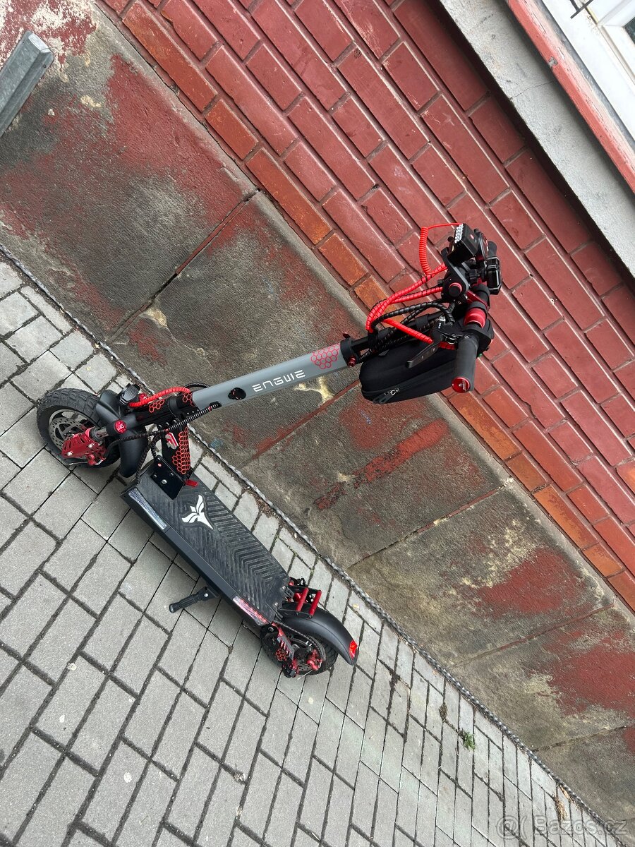 Elektrická koloběžka ENHWE Y600 - 7