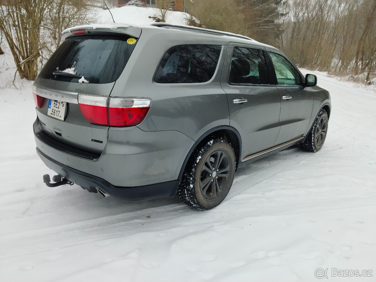 Dodge Durango, LPG, 4x4, 5.7 HEMI, 7-mi místné - 7