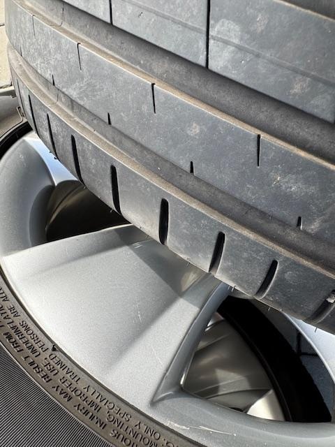 ALU kola orig.ŠKODA YETI-letní 225/50 17 Top stav - 7