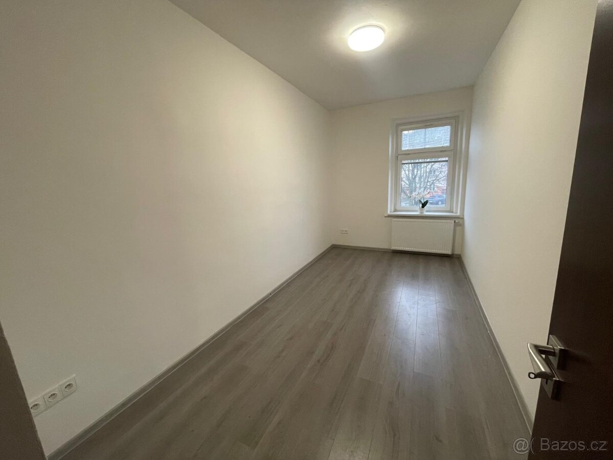 Pronájem atypického bytu 5+kk Trutnov-centrum - 7