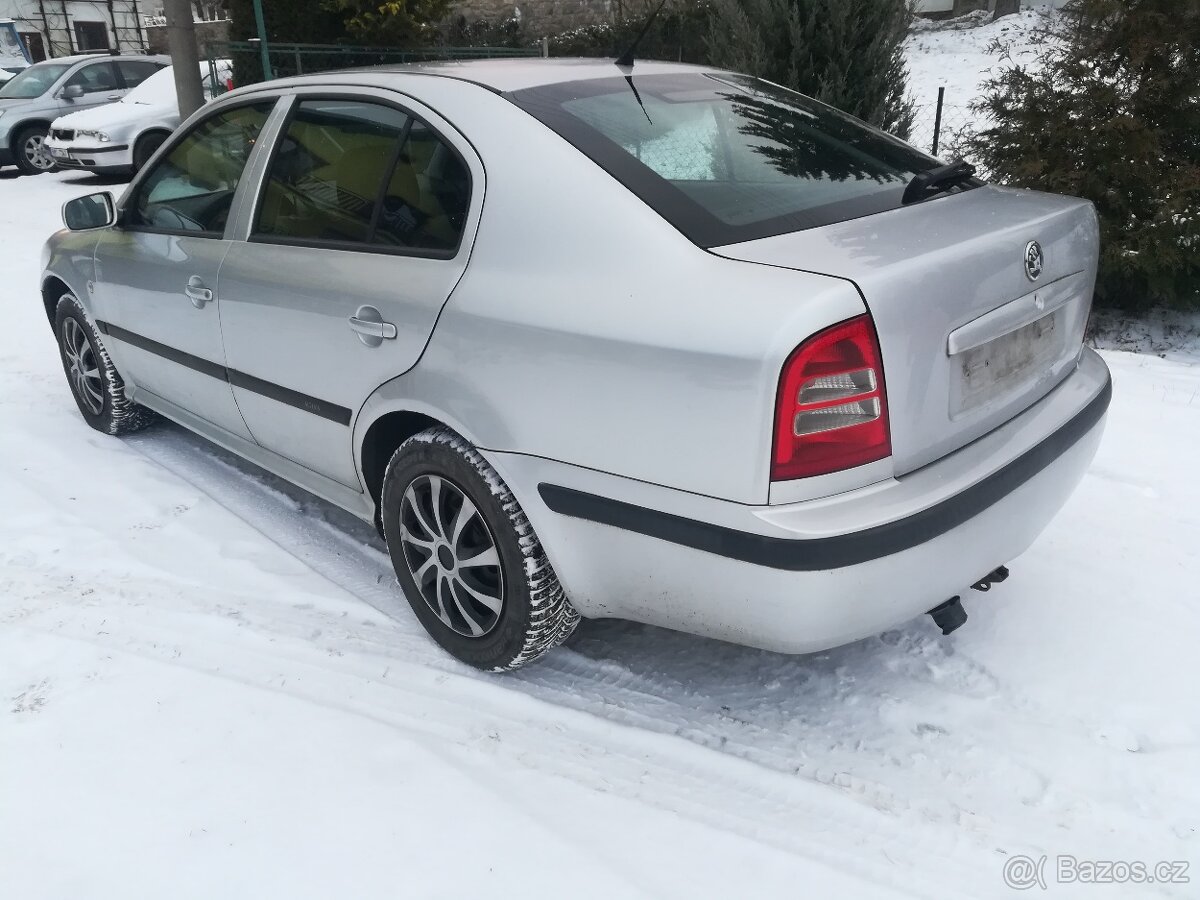 Škoda Octavia 1,6 díly - 7