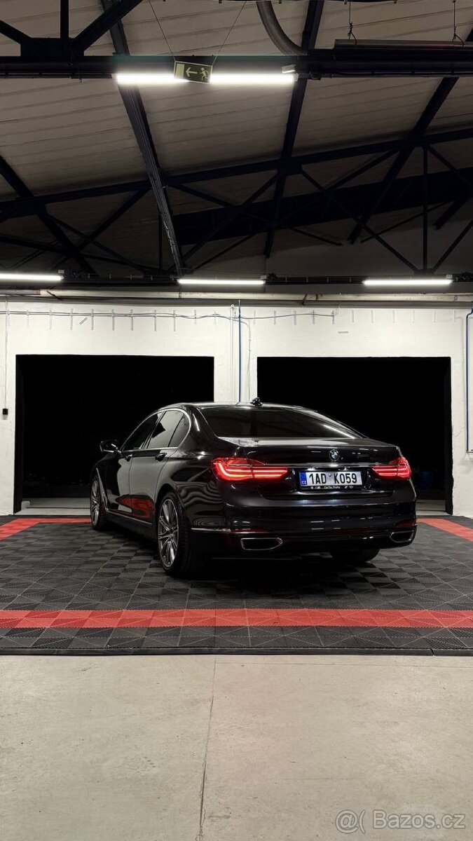 BMW 740d xDrive G11 výbava - 7