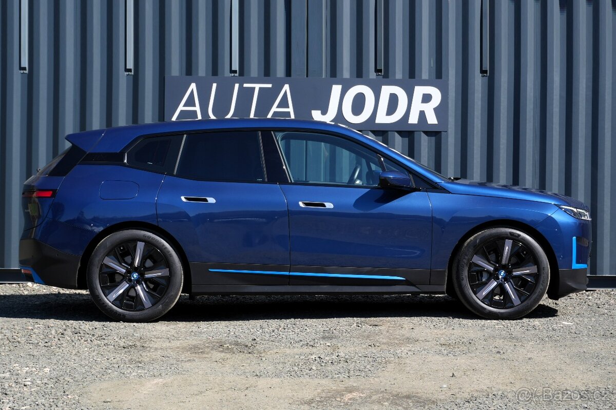 BMW IX 40 xDrive 240 kW, Masáže, Záruka, H/K, SoH 97% - 7