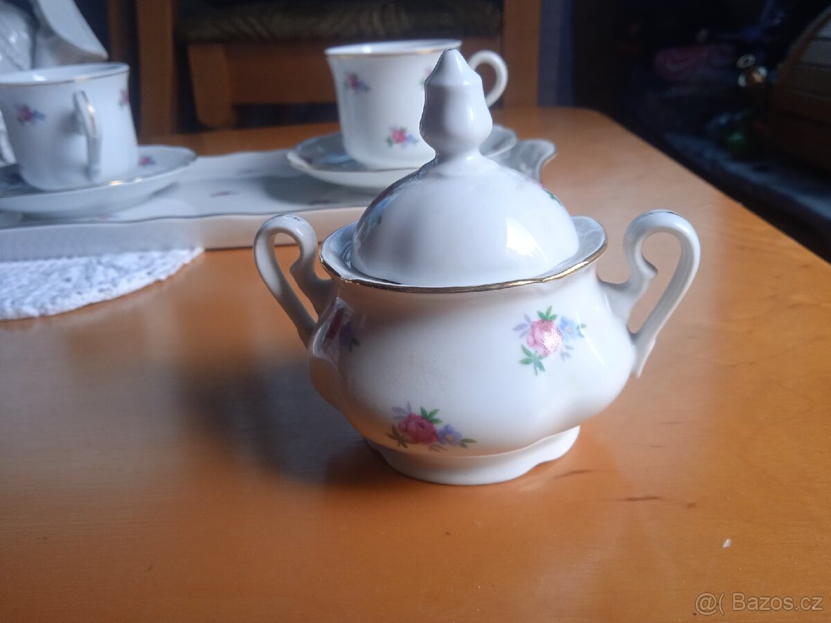 Sklo, porcelán - pozůstalost po mamince - 7