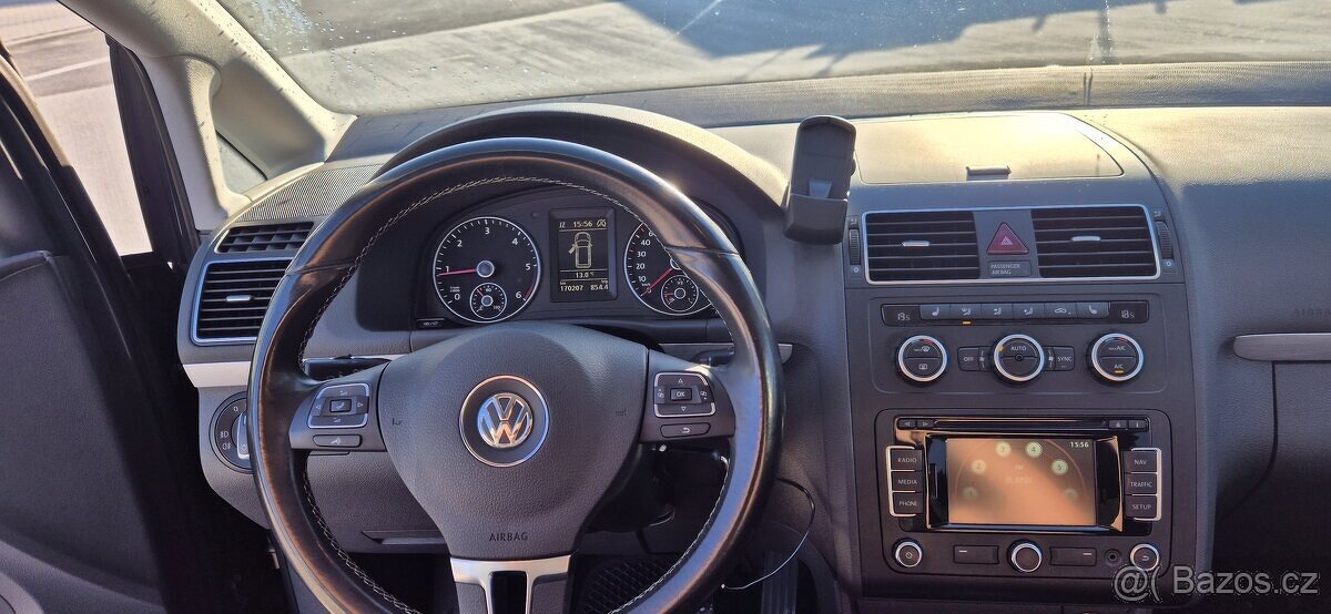 Touran 2.0 Tdi top stav - 7