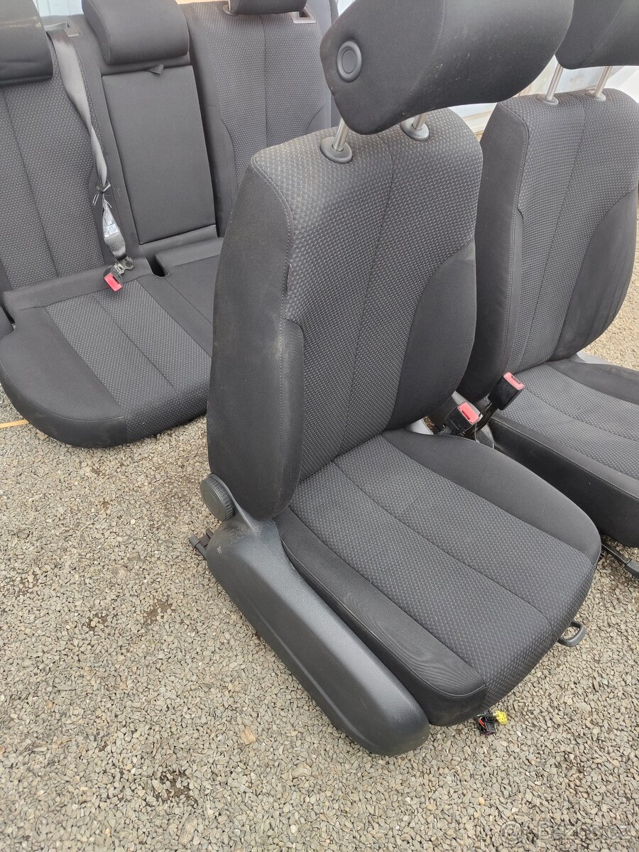 Sada sedaček Passat B6 - combi - 7