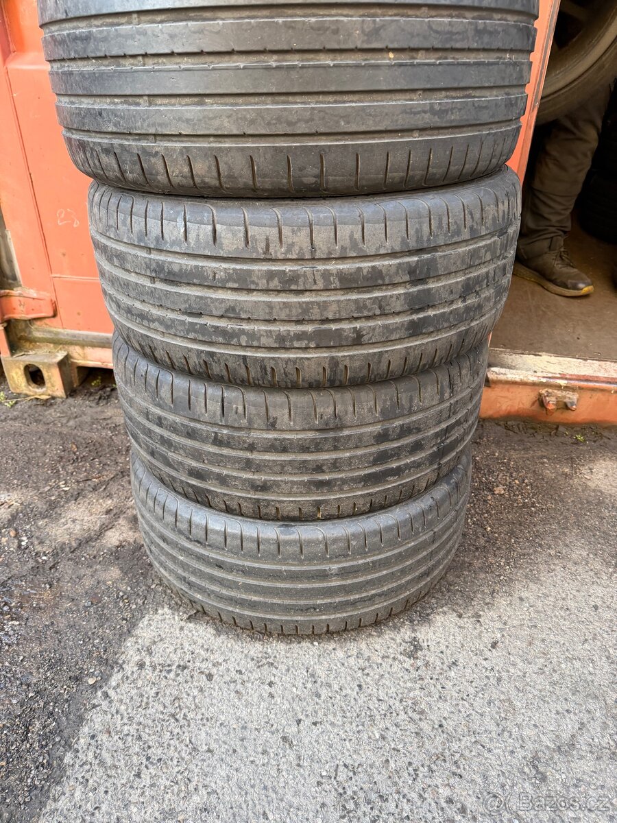 Letní pneu 215/45/17 - 7