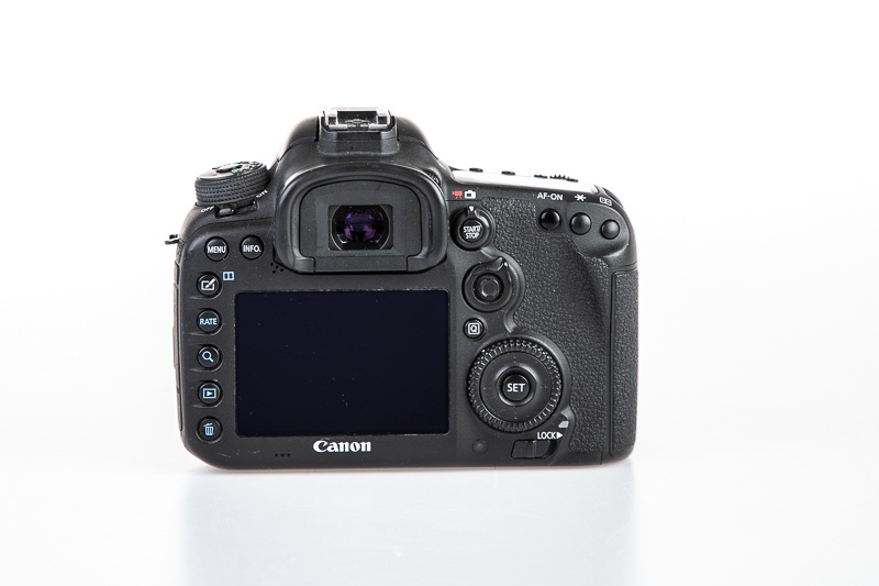 Canon EOS 7D Mark II - 7