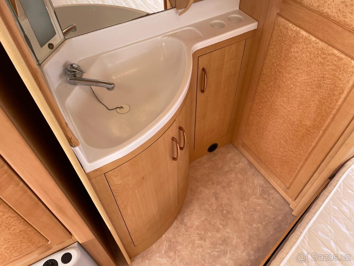 Hobby Exclusive 495, 4 osoby, bojler, sprcha, fr.postel - 7