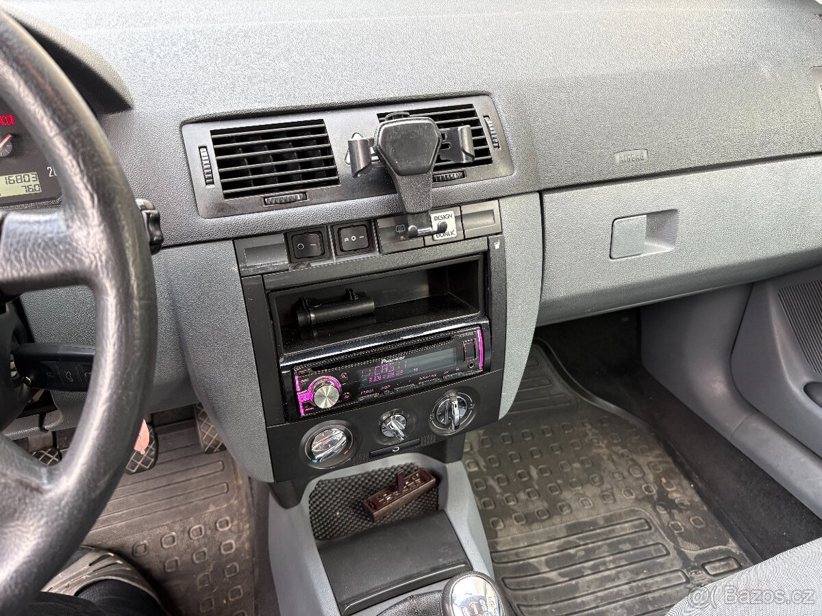 Skoda fabia 1.4mpi - 7