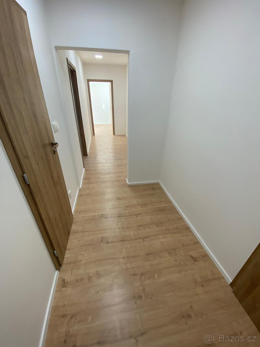 PRODEJ BYTU 4+1, ULICE OKRUŽNÍ, ZLÍN - 7
