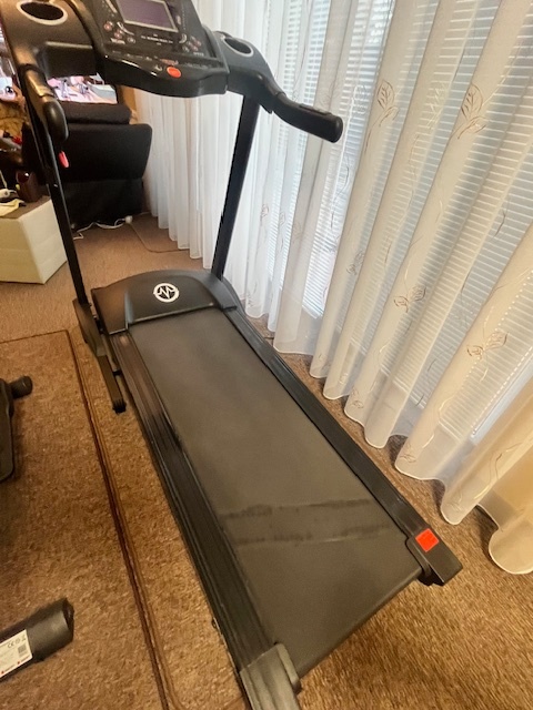 Stroje na cvičení (běžecký pás atd,) - 7