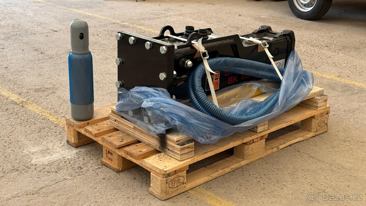 Bourací kladivo - BK HAMMER 680 pro rýpadla 4 - 8 tuny - 7