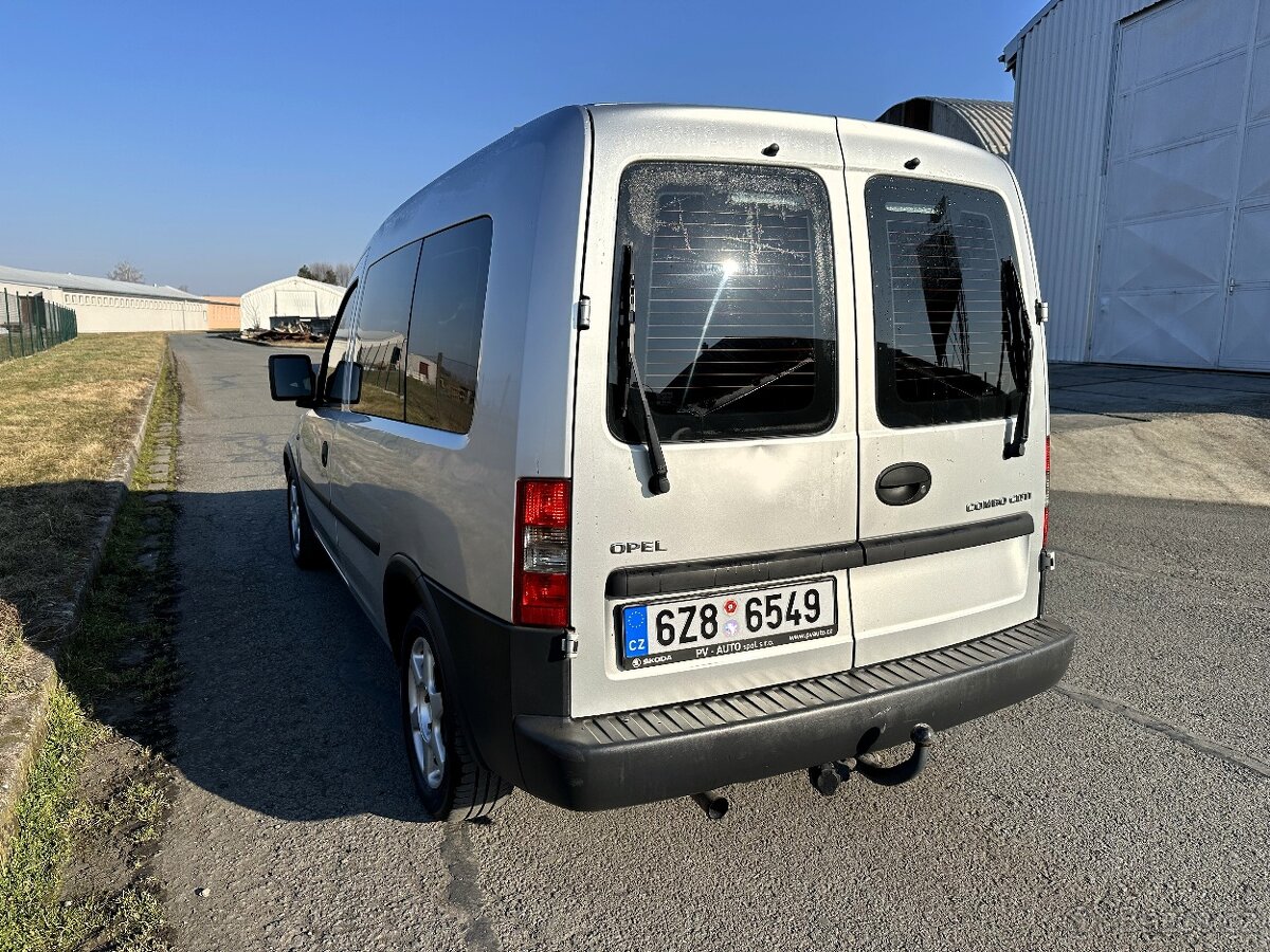 Opel COMBO 1,3 CDTi - tažné - bez koroze - 7
