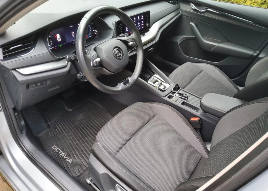 Prodam Škoda Octavia, 2.0TDI DSG 85kW Ambit. 1maj ČR - 7