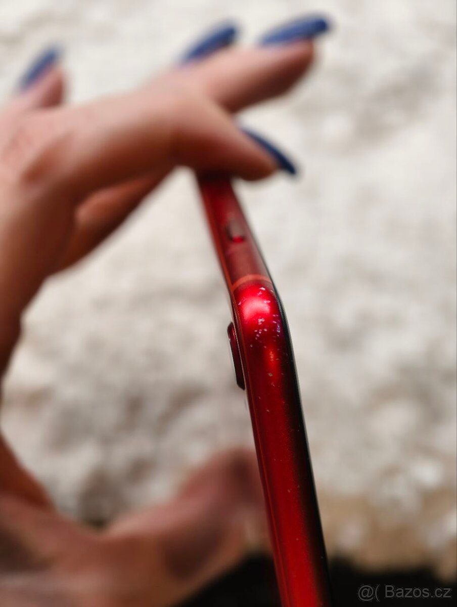 Apple iPhone 8 – 64 GB, Red - 7