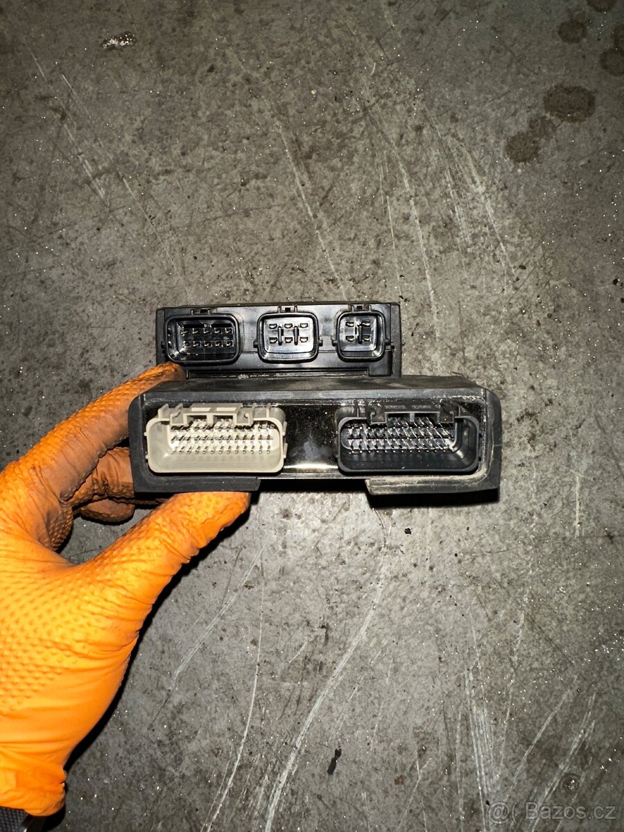 Náhradní díly Kawasaki zzr 1400 ZXT40H 2018 - 7