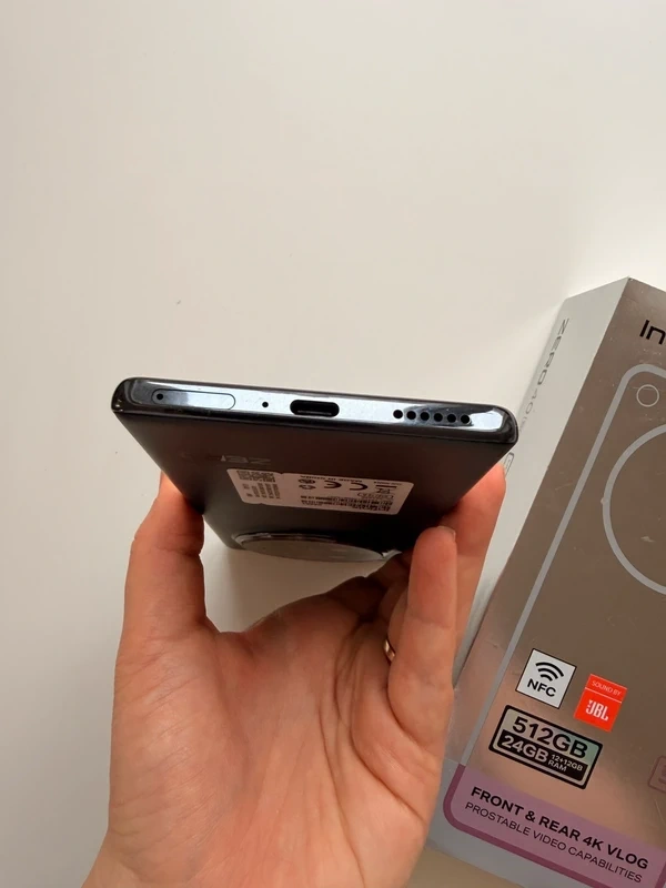 Infinix ZERO 40 5G 24GB/512GB - 7