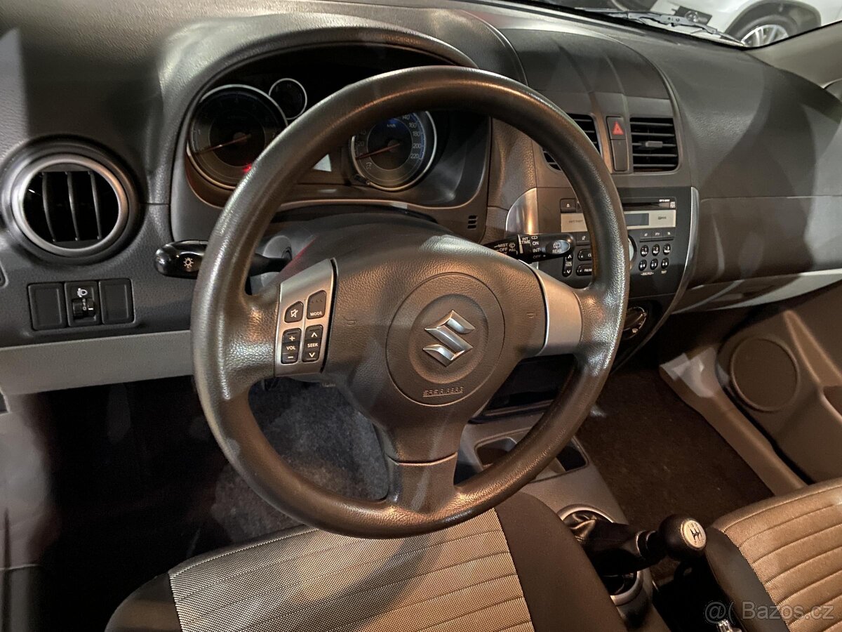 Suzuki SX4 1.6VVT , 88 kW benzín, 2012 - 7