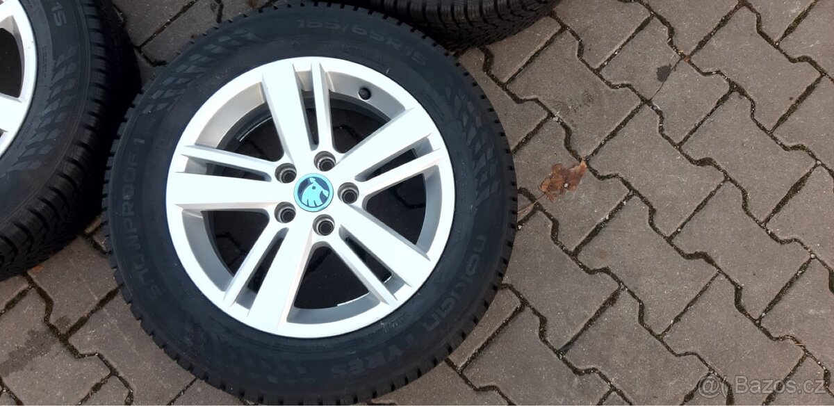 Škoda Fabia 185/65/15 nové zimní pneu - 7