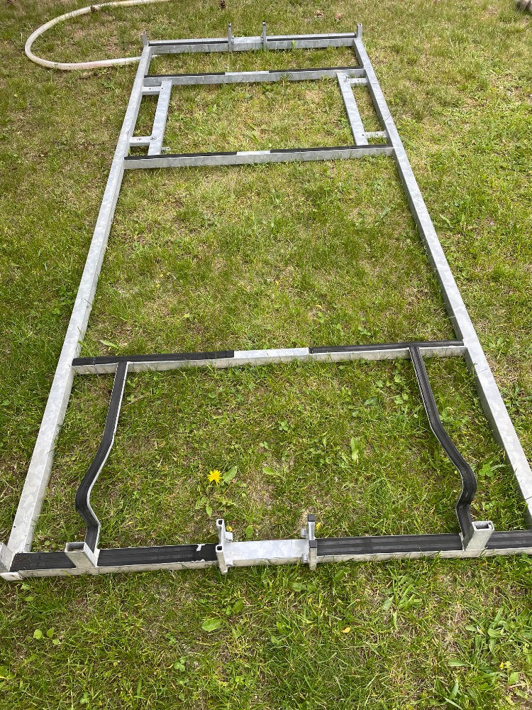 Prodám rám na montáž nástavby. - 7