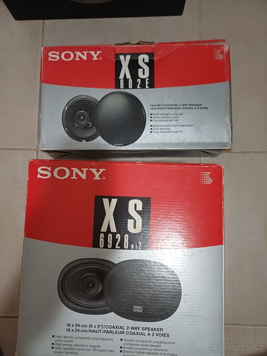 Prodám kompletní sadu Sony - 7