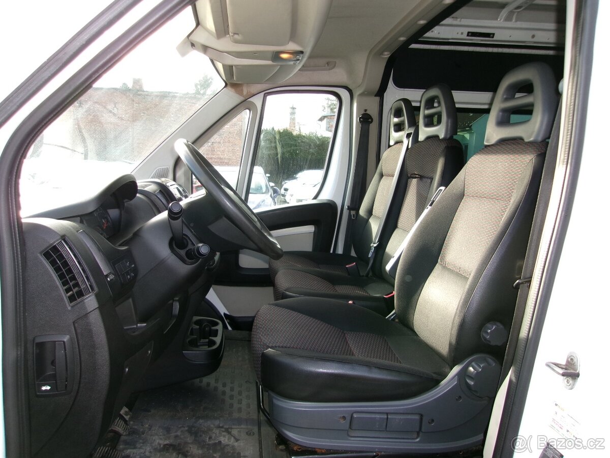 PEUGEOT Boxer 2.0 BlueHDi 120kW L3H2 - 7-míst - ČR - 7