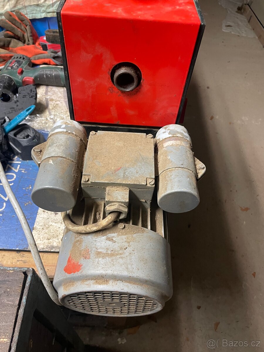 Soustruh na dřevo, československá kvalitní konstrukce - 7