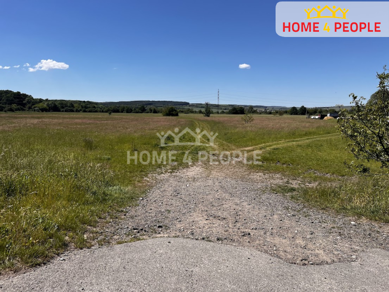 Pozemek č.2 určený k investičním účelům Tlumačov okr. Zlín - 7