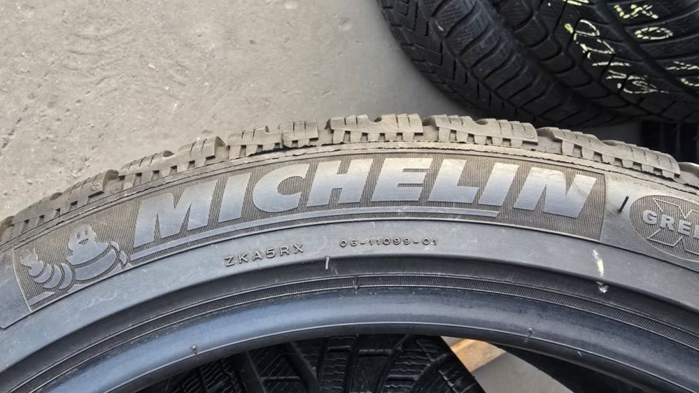 Zimní pneu 225/45/18 Michelin - 7